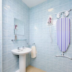 Ground Floor Shower Room, Room to rent in Northwood Road, Broadstairs