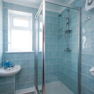 Shower/WC, Room to rent in Margate Road, Ramsgate