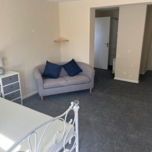 Ramsgate Rooms - Room 22 - Studio with ensuite bathroom at 6 Luton Avenue